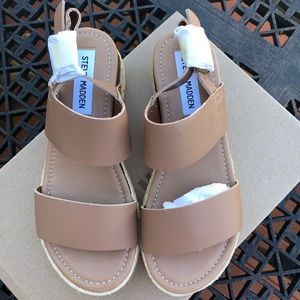 BRAND NEW Steve Madden Cici Nude Leather Sandals